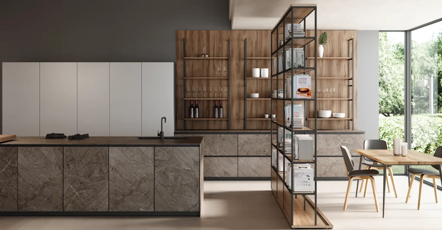 Cuisine en bois avec rangements ouverts et plan de travail clair